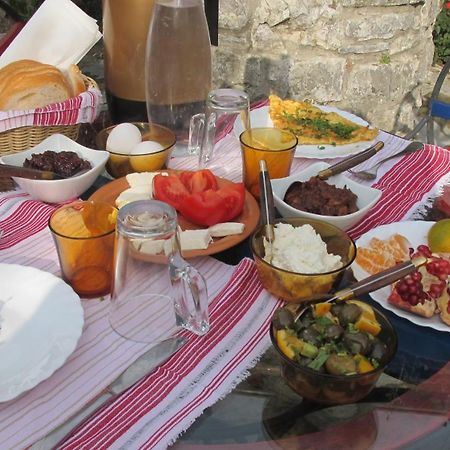Hotel Tradita شكودر المظهر الخارجي الصورة