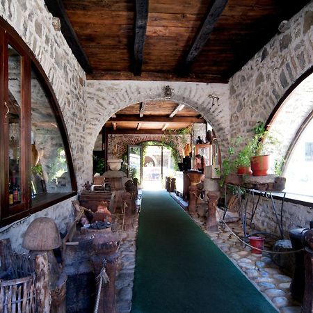 Hotel Tradita شكودر المظهر الخارجي الصورة