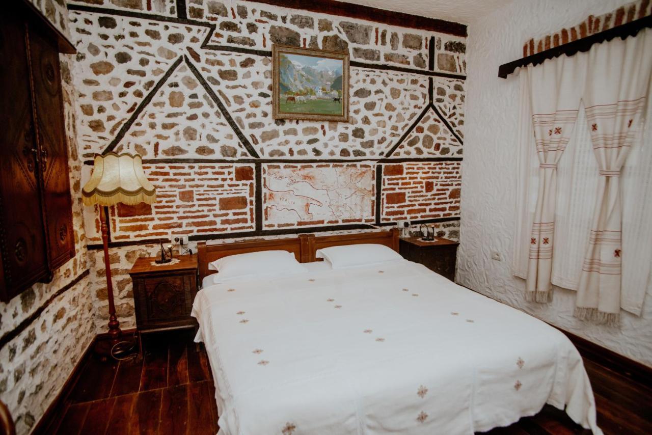 Hotel Tradita شكودر المظهر الخارجي الصورة