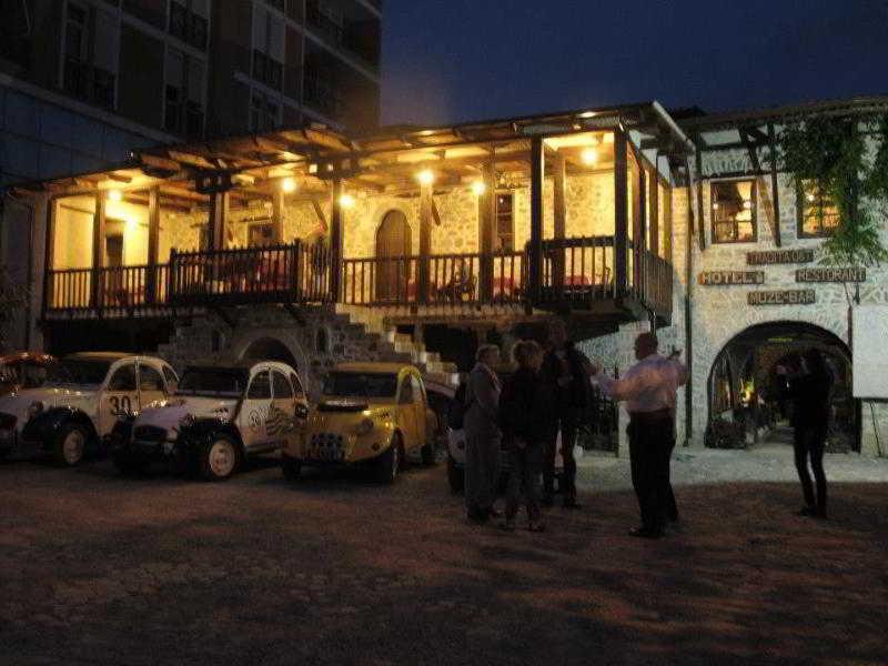 Hotel Tradita شكودر المظهر الخارجي الصورة