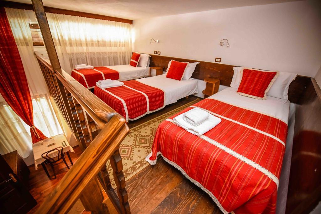 Hotel Tradita شكودر المظهر الخارجي الصورة