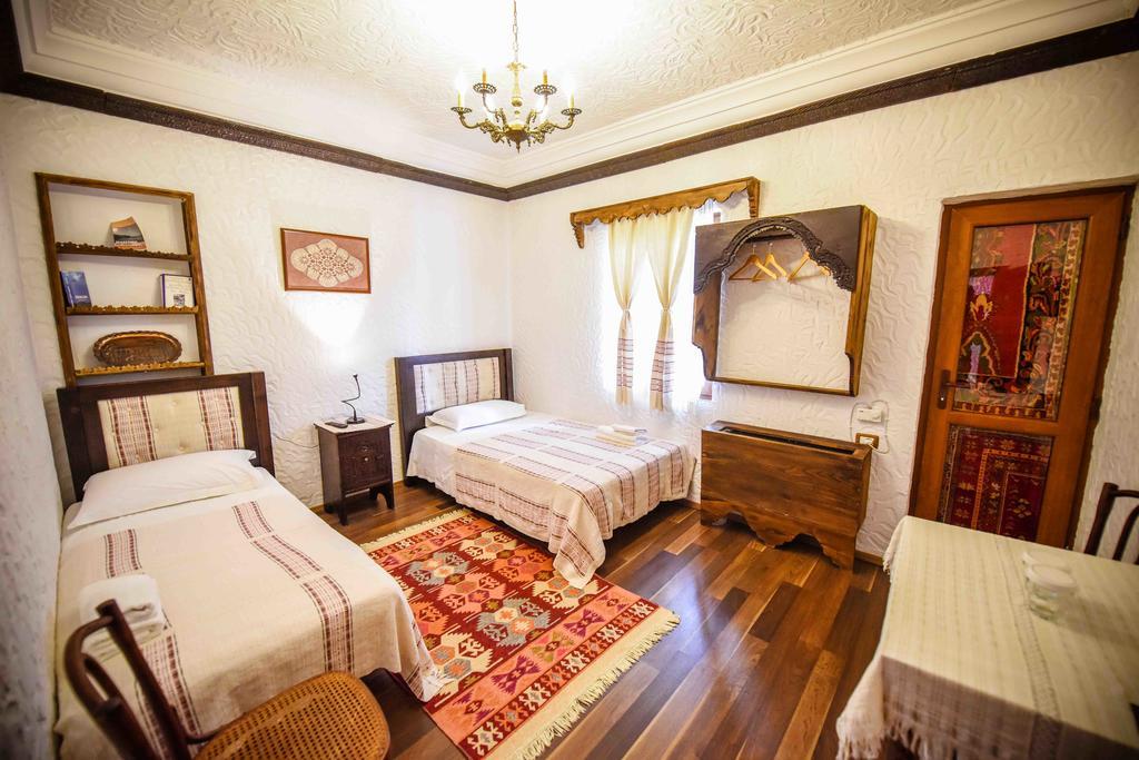Hotel Tradita شكودر المظهر الخارجي الصورة
