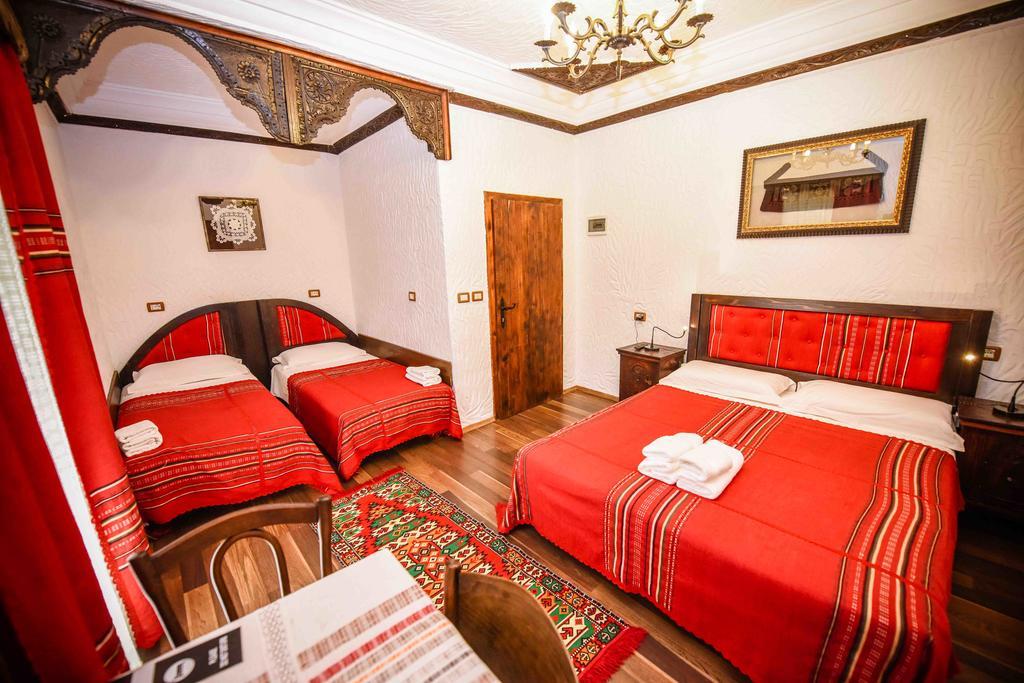 Hotel Tradita شكودر المظهر الخارجي الصورة