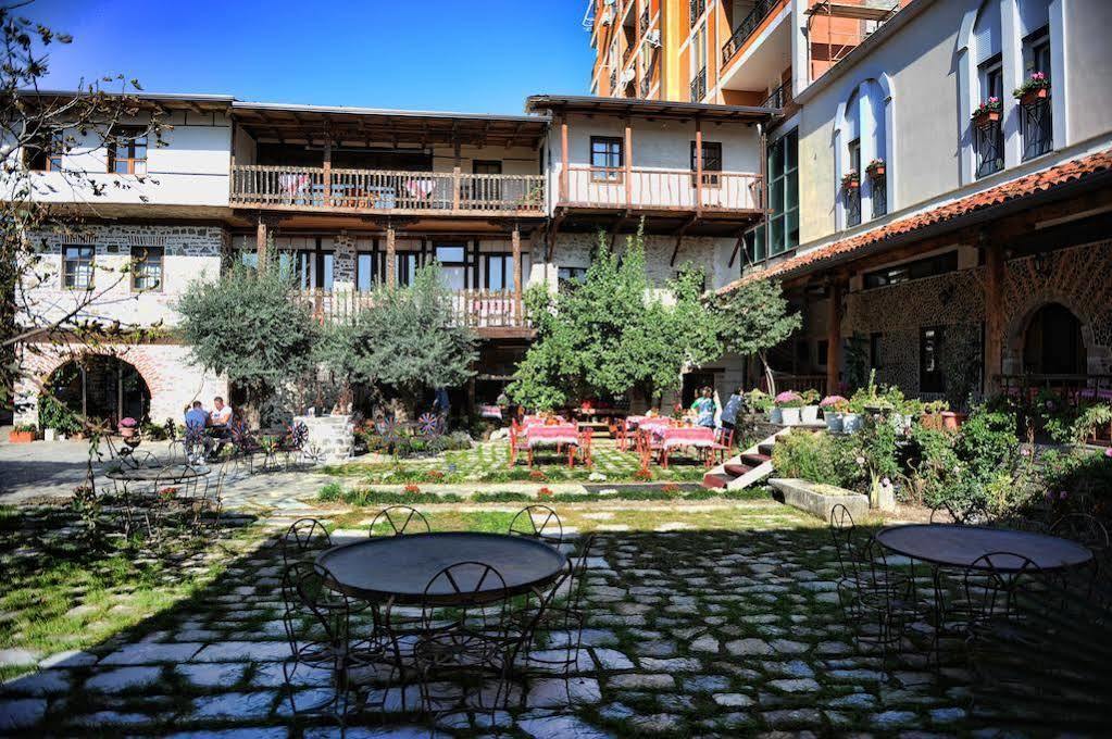 Hotel Tradita شكودر المظهر الخارجي الصورة